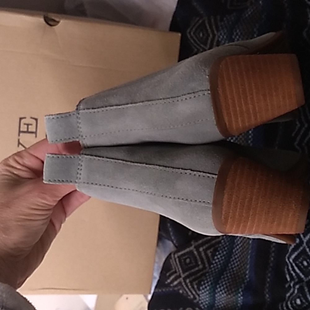 ❤️💐⚡️NIB Women's Frye Jacy Chelsea very light green size 6❤️💐⚡️ - Picture 3 of 12
